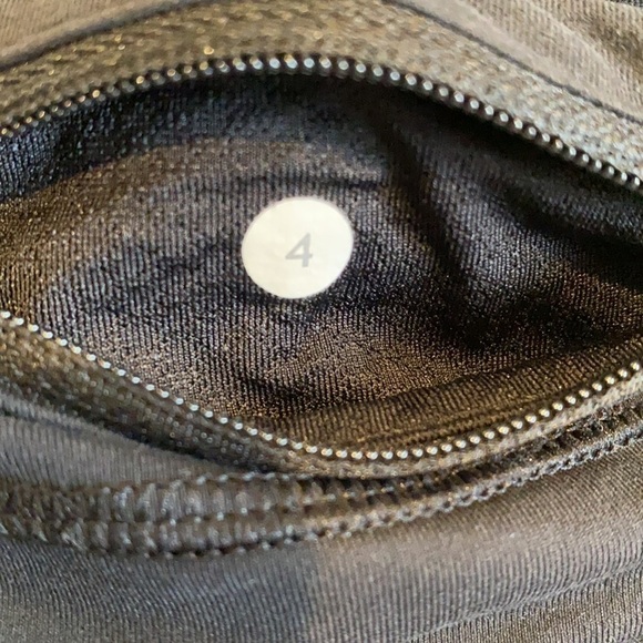 Lululemon x Soul Cycle black cropped leggings size 4 - Picture 6 of 6